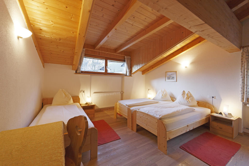 Chalet Appartement Zingerlehof Trens Campo di Trens Kamer foto